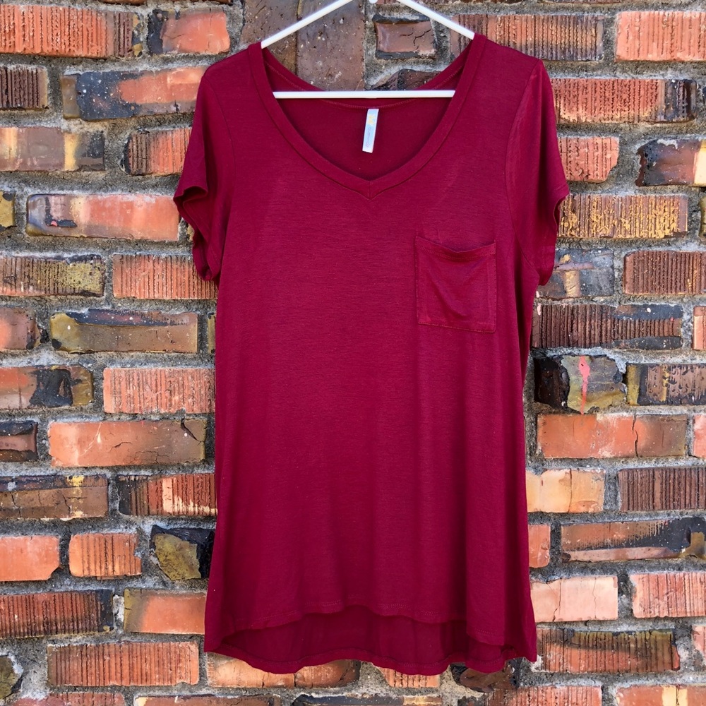 Maroon Pocket V Neck Tee | Sz L